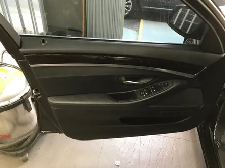 부산실내랩핑과 엠비언트무드등동시시공(bmw5시리즈) / 부산 수영구 광안동