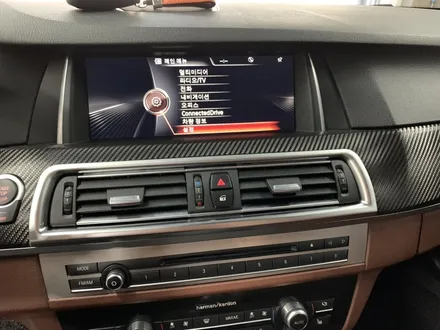 부산 BMW 5시리즈 F10 실내랩핑 앰비언트 실내등LED M페달 요추지지대 CODING 튜닝하기! / 부산 수영구 광안동