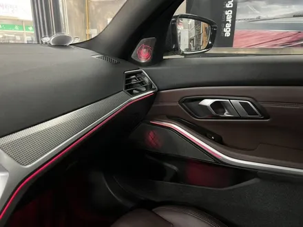 부산BMW3시리즈 전동센터스피커출시 회오리엠비언트까지인스톨 / 부산 수영구 광안동