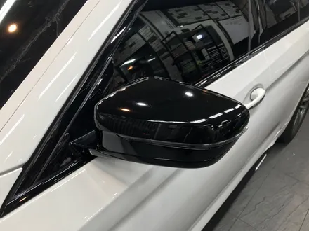 부산G30신형5시리즈BMW 그릴과립과사이드미러랩핑그리고M삼색과사이드데칼 / 부산 수영구 광안동
