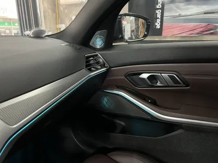 부산BMW3시리즈 전동센터스피커출시 회오리엠비언트까지인스톨 / 부산 수영구 광안동