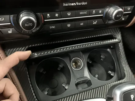 부산 BMW 5시리즈 F10 실내랩핑 앰비언트 실내등LED M페달 요추지지대 CODING 튜닝하기! / 부산 수영구 광안동