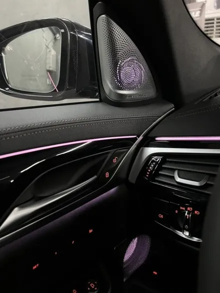 부산BMW6GT튜닝 회오리스피커엠비언트와크리스탈기어봉은필수요소죠 / 부산 수영구 광안동