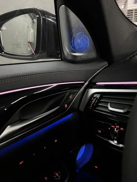 부산BMW6GT튜닝 회오리스피커엠비언트와크리스탈기어봉은필수요소죠 / 부산 수영구 광안동