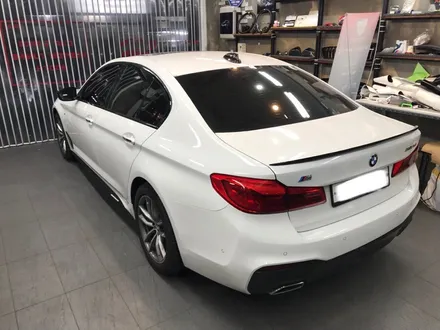 부산G30신형5시리즈BMW 그릴과립과사이드미러랩핑그리고M삼색과사이드데칼 / 부산 수영구 광안동