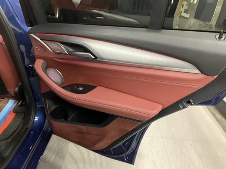 부산BMW회오리엠비언트와스피커교체 X4바우어앤윌킨스끝내주는화려함 / 부산 수영구 광안동