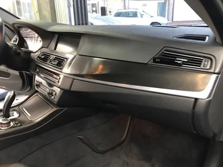 부산실내랩핑과 엠비언트무드등동시시공(bmw5시리즈) / 부산 수영구 광안동