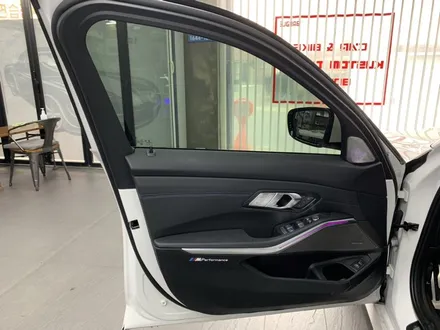 부산회오리엠비언트스피커 BMW3시리즈G20사이드까지풀셋트장착 / 부산 수영구 광안동