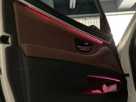 부산 BMW 5시리즈 F10 실내랩핑 앰비언트 실내등LED M페달 요추지지대 CODING 튜닝하기! / 부산 수영구 광안동