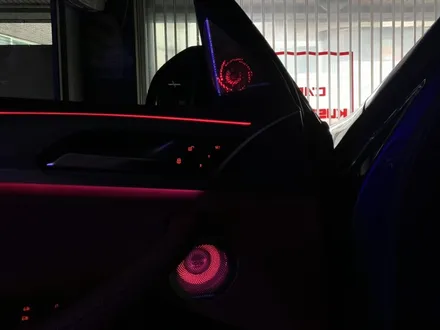 부산BMW회오리엠비언트와스피커교체 X4바우어앤윌킨스끝내주는화려함 / 부산 수영구 광안동