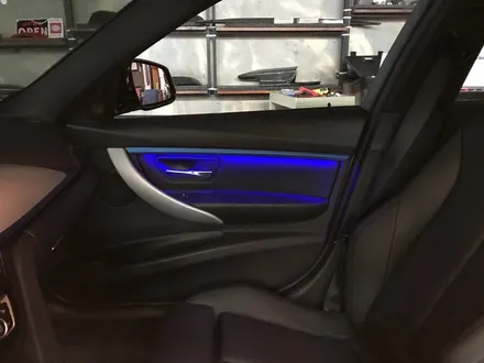 부산엠비언트 bmw3시리즈도어무드등 / 부산 수영구 광안동