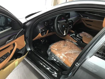 부산BMW신형5시리즈G30 실내랩핑과각종튜닝기 / 부산 수영구 광안동