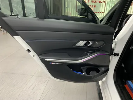 부산회오리엠비언트스피커 BMW3시리즈G20사이드까지풀셋트장착 / 부산 수영구 광안동