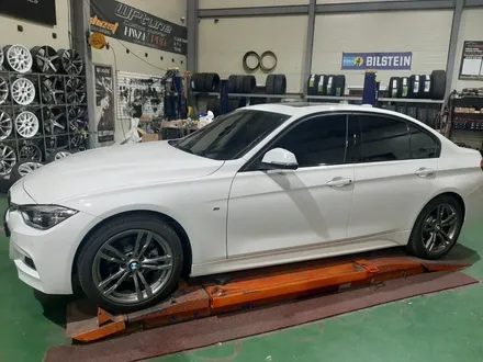 대구경산하양휠도색휠수리휠복원잘하는곳/BMW/320D/18인치/순정휠/블랙유광