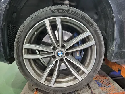 대구/경산/휠도색/휠수리/휠복원/잘하는곳/BMW/530I/19인치/순정휠/블랙유광/분체휠도색