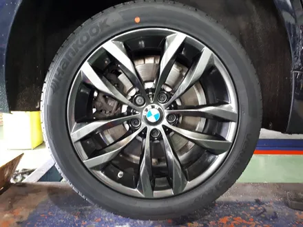 경산대구휠복원휠수리휠도색잘하는곳 BMW F10 520D M팩 18인치 고스트크롬 작업