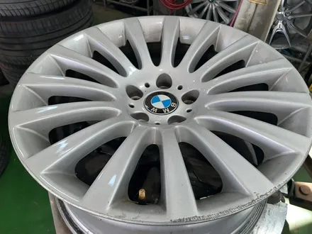 대구경산하양휠도색휠수리휠복원잘하는곳 BMW 7시리즈 19인치 블랙유광