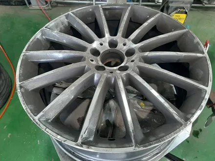 대구경산하양휠도색휠수리휠복원잘하는곳 벤츠 E클래스 W213 AMG 20인치 정품휠 다이나컷팅