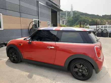 대구경산하양휠도색휠수리휠복원잘하는곳 MINI 쿠퍼 순정휠 블랙유광