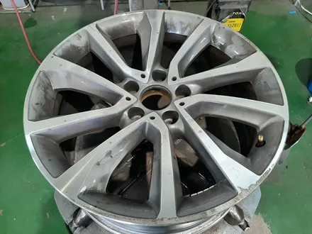 대구경산하양휠도색휠수리휠복원잘하는곳 BMW X6 19인치 순정휠 다이나컷팅