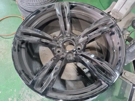 대구/경산/휠도색/휠수리/휠복원/잘하는곳/BMW/M5/343M/20인치/고스트크롬/분체도색