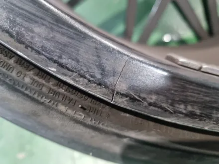 대구경산휠도색휠수리휠복원잘하는곳/BMW/666M/스타일/19인치/휠크랙/휠크랙수리/하빌리드타이어/신품타이어