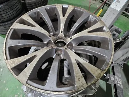 대구/경산/휠도색/휠수리/휠복원/잘하는곳/BMW/5GT/19인치/순정휠/블랙유광/분체도색