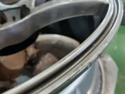 대구경산하양휠복원휠수리휠도색잘하는곳 KIA K5 사제휠 블랙하이그로시 펠라4P브레이크