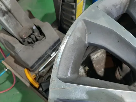 대구경산하양휠도색휠수리휠복원잘하는곳 BMW X6 19인치 순정휠 다이나컷팅