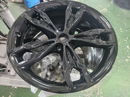 대구/경산/휠도색/휠수리/휠복원/잘하는곳/BMW/550I/20인치/순정휠/블랙유광/분체휠도색