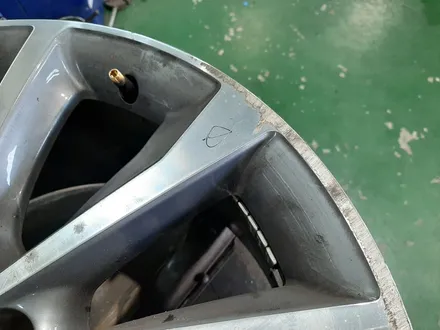 대구경산하양휠도색휠수리휠복원잘하는곳 BMW X6 19인치 순정휠 다이나컷팅