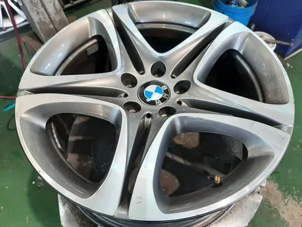 대구경산휠도색휠수리휠복원잘하는곳/BMW/640D/순정휠/19인치/블랙유광