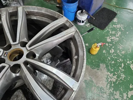 대구/경산/휠도색/휠수리/휠복원/잘하는곳/BMW/530I/19인치/순정휠/블랙유광/분체휠도색