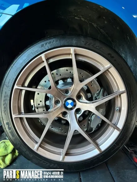 안전한 주행을 위한 필수 작업: BMW F82 M4 리어 브레이크 디스크 및 패드 교체 시공후기