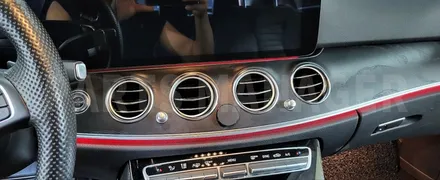 [벤츠실내작업] 벤츠 W213 E300 _ 엠비언트 송풍구 & 3D부메스터 장착후기