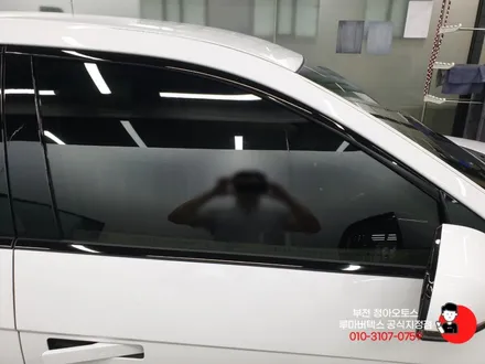부천 루마버텍스 모덴블랙 컬러를 보여주다