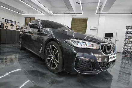 BMW 520i 실내 감성 끝판왕! AVI BM100 스피커와 회오리 커버 교체