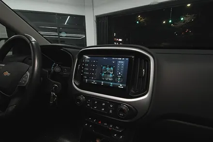 쉐보레 콜로라도 순정 네비게이션 블랙아웃! 안드로이드 올인원 으로 해결