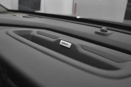 쉐보레 콜로라도 순정 네비게이션 블랙아웃! 안드로이드 올인원 으로 해결