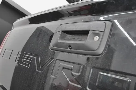 쉐보레 콜로라도 순정 네비게이션 블랙아웃! 안드로이드 올인원 으로 해결