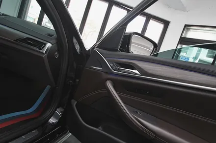 하만카돈 빠진 BMW 530i(G30), 무스웨이 D8 DSP 앰프로 하이파이 오디오 완벽 업그레이드