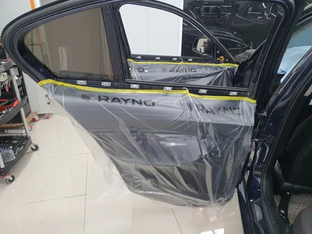 BMW 3시리즈 RAYNO 팬텀2 F95 틴팅 재시공