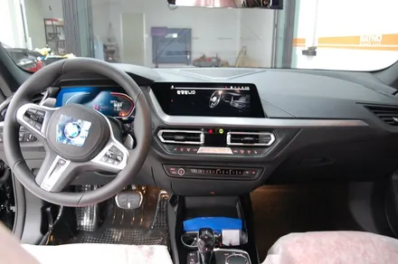 BMW220i 차량에 솔라가드 새턴 썬팅으로 여름을 시원하게~