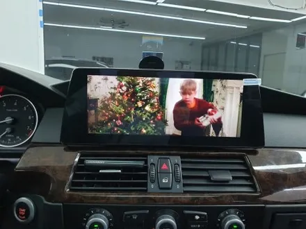 BMW 528i 안드로이드 올인원 후방카메라 장착 E60