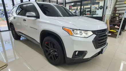 쉐보레SUV 트레버스 화이트 레이노S9 블랙박스 LX5000 시공완료.