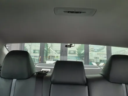 토요타 캠리 하이브리드 화이트 레이노 크로마 반사 틴팅