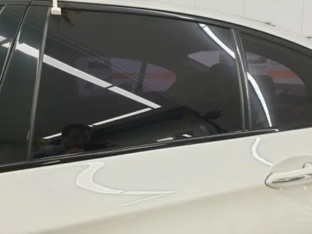 BMW5(F10)중고차 오래된 썬팅레이노 크로마9로 신차같은 느낌!