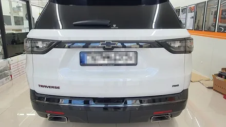 쉐보레SUV 트레버스 화이트 레이노S9 블랙박스 LX5000 시공완료.