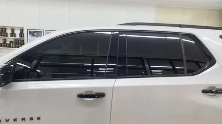 쉐보레SUV 트레버스 화이트 레이노S9 블랙박스 LX5000 시공완료.