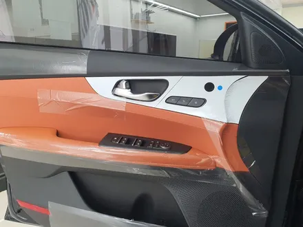 기아 K3 열차단 틴팅 레이노팬텀2 아이나비 Z7000 패키지 작품